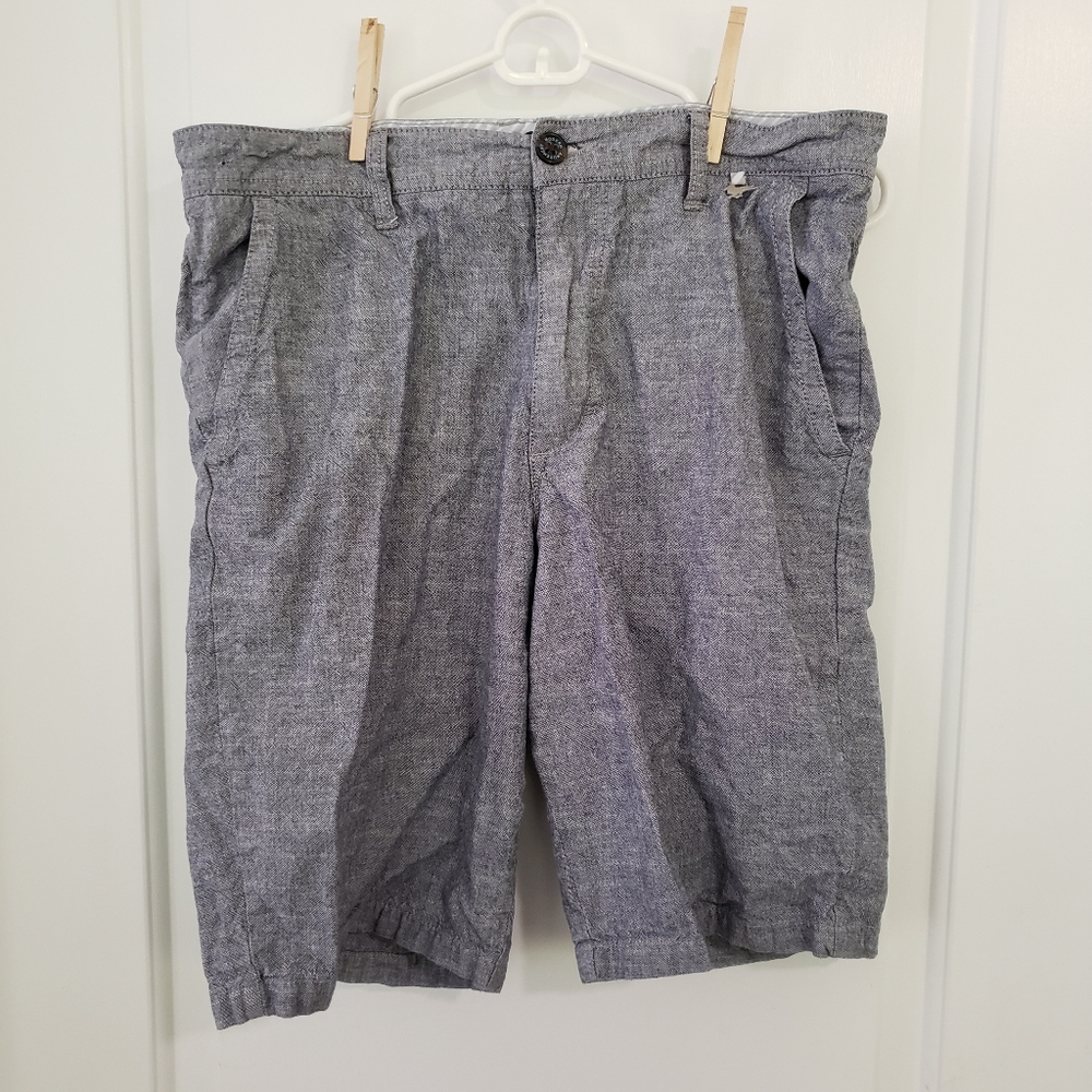 Modern Amusement chambray shorts size 32